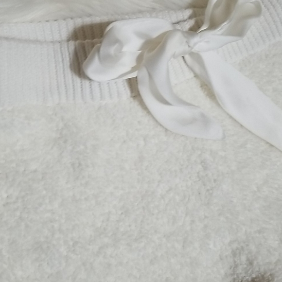 Make+Model Fuzzy Lounge Shorts - Picture 3 of 5